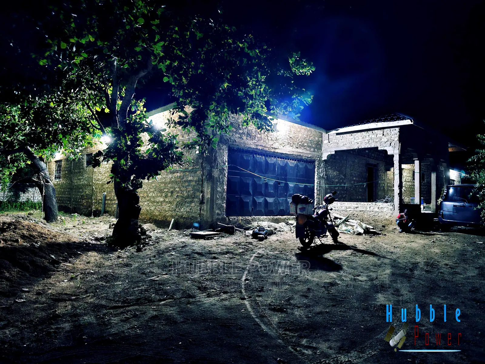 Solar Panels, Hybrid Inverters Batteries Complete Off-Grid