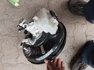 Brake Booster and Master Cylinder Complete Toyota 9l Box