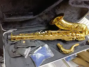 Tenor Sax Suzuki