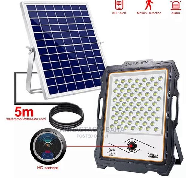 Solar Light 100W Solar Floodlight CCTV Security Camera (Wifi - main view