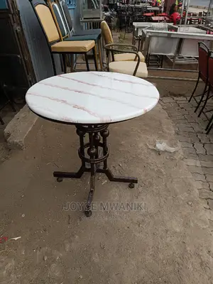Round Restaurant Table With Powder Coating