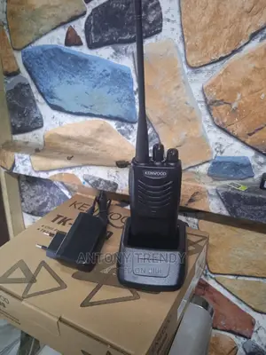 Kenwood Protalk Nx-P1300au Uhf Two-Way