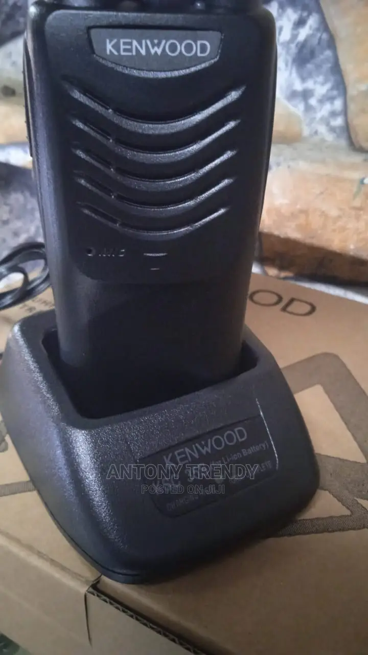 Tk-3000 4W 3-5km Walkie Talkie Uhf Radio