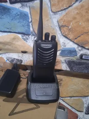 Tk-3000 4W 3-5km Walkie Talkie Uhf Radio