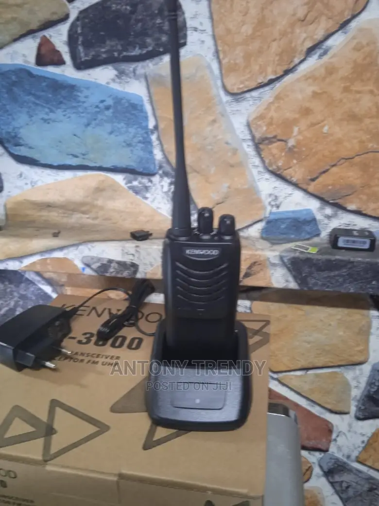 Walkie Talkie UHF Radio 440-480mhz 16CH Transceiver