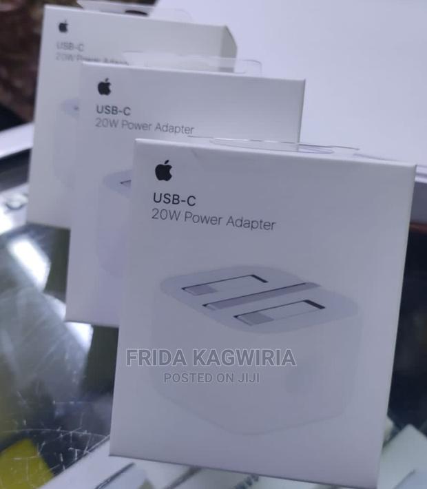20W iPhone Adapter - thumbnail 2