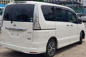 Nissan Serena 2017 White