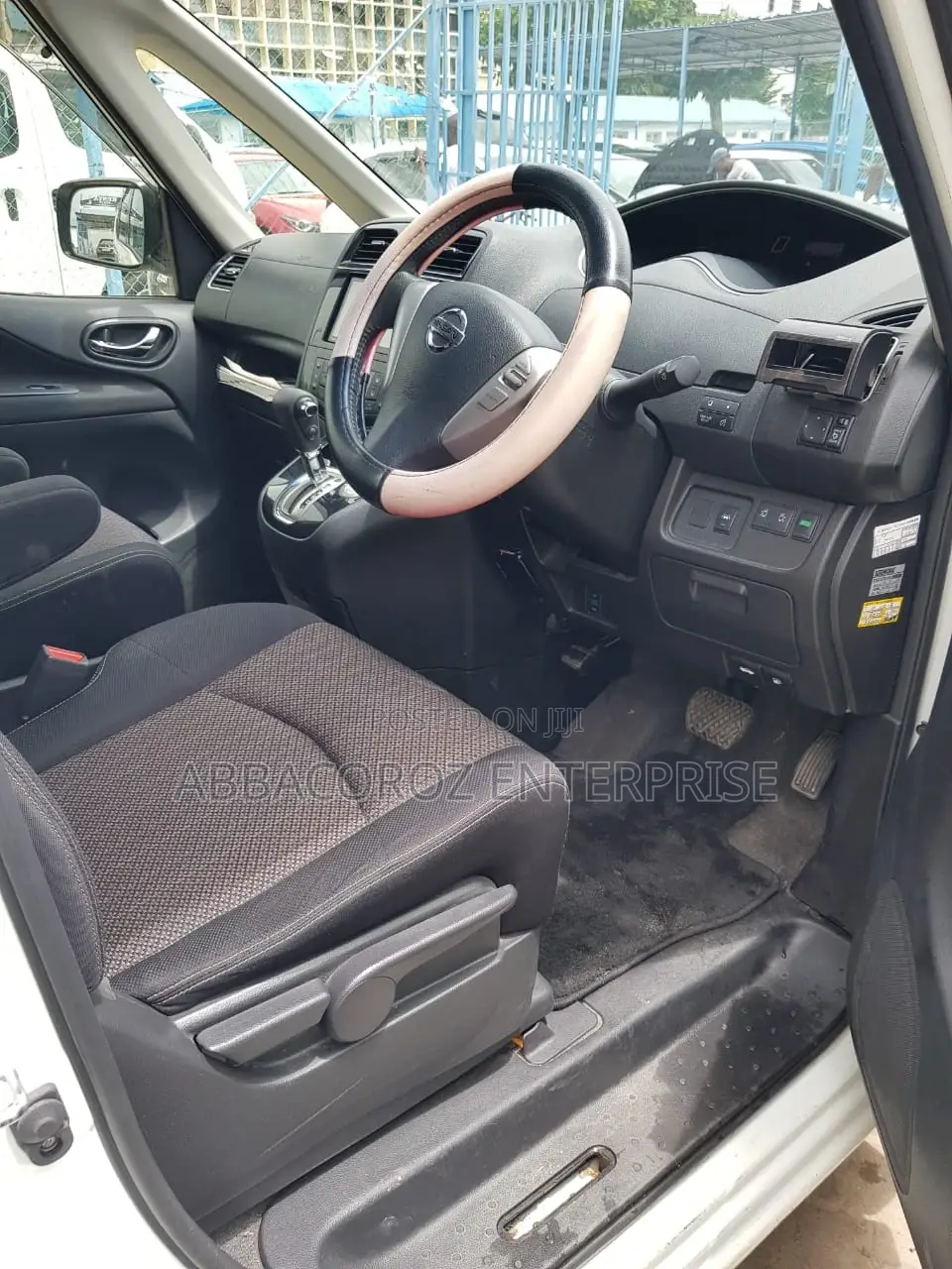 Nissan Serena 2017 White