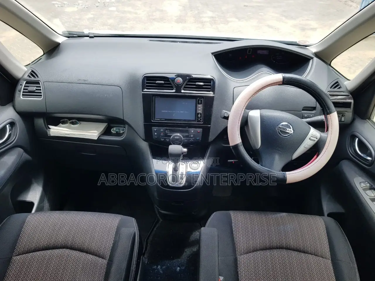 Nissan Serena 2017 White