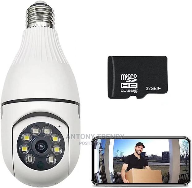 4.0MP Light Bulb Security Camera Outdoor Wireless - main view