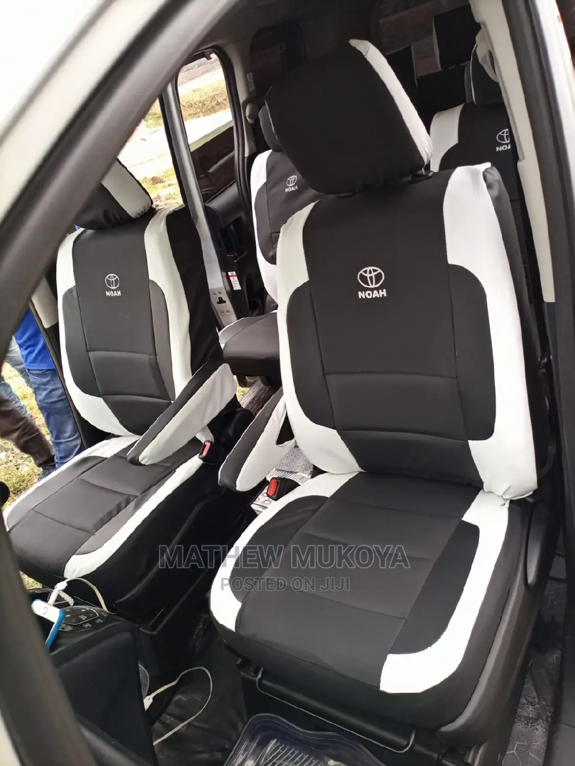 Noah2012 Seat Covers