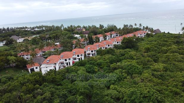 10 Acres Undeveloped Beach Front Property. - thumbnail 3