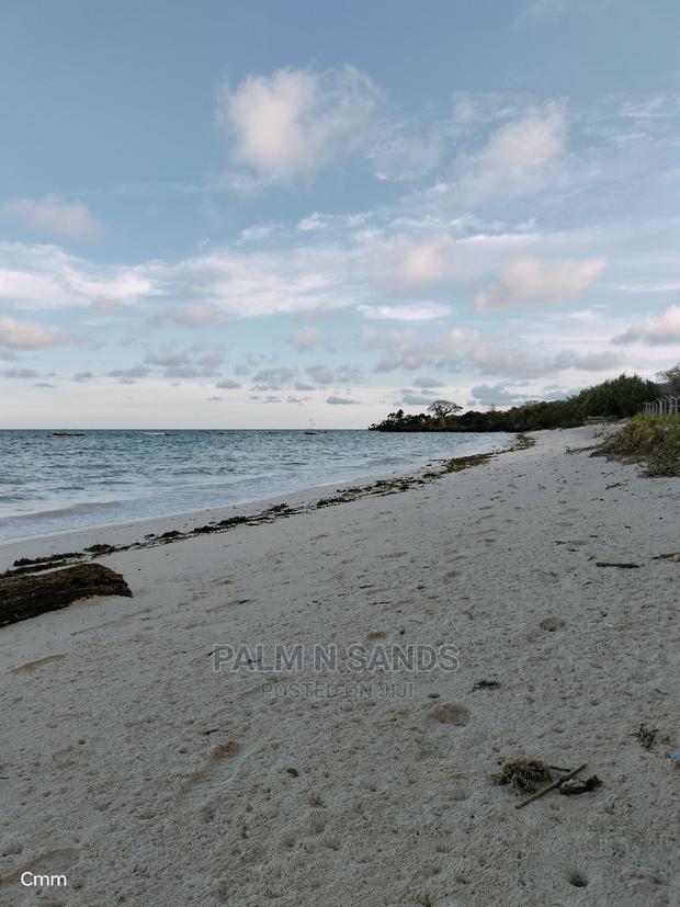 10 Acres Undeveloped Beach Front Property. - main view