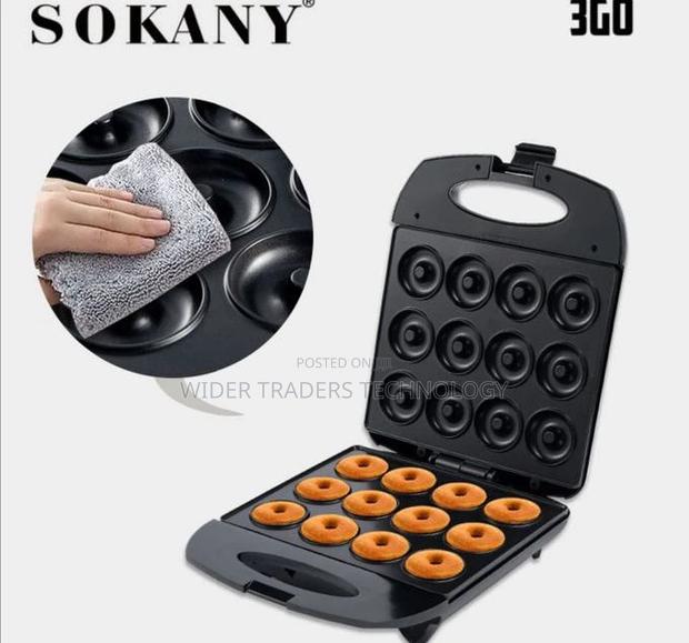 12 Pieces Donut Machine Sokany