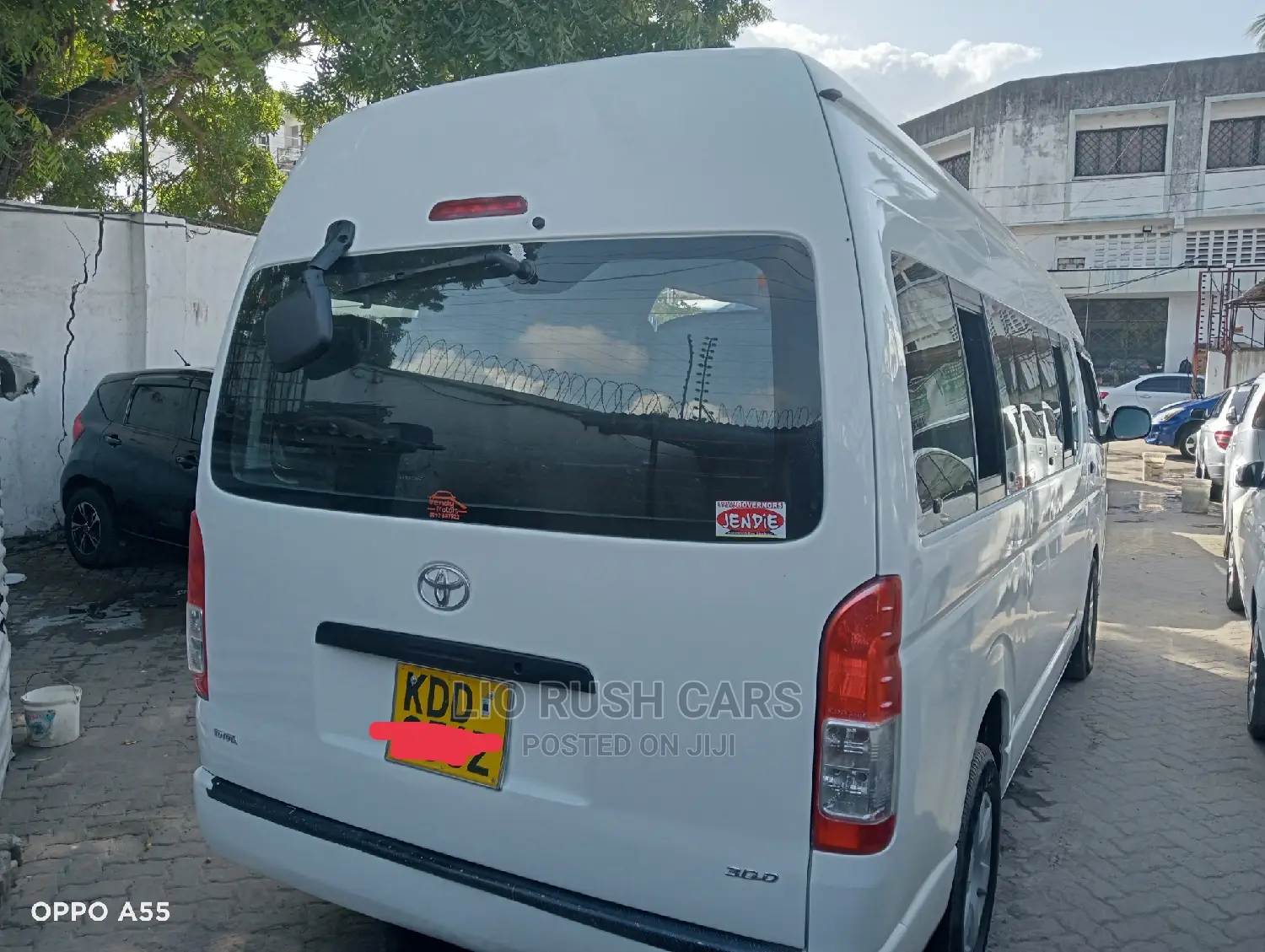 Toyota HiAce 2015 White