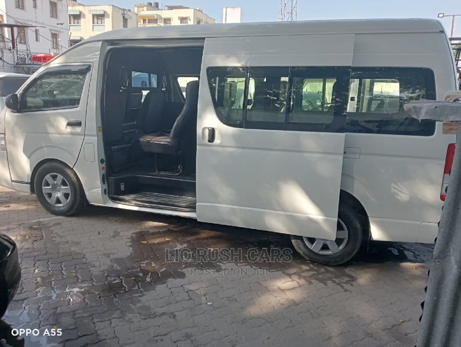 Toyota HiAce 2015 White