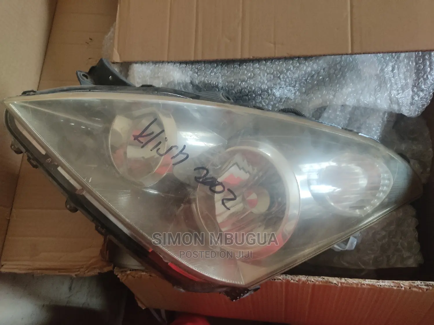 Wish 2003 Headlight