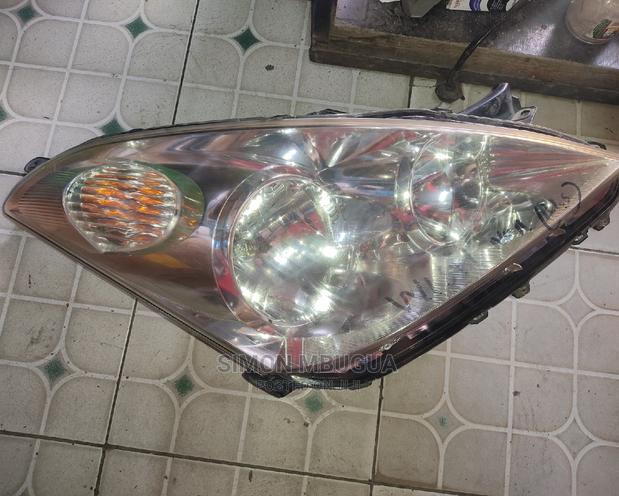 Wish 2003 Headlight - thumbnail 2