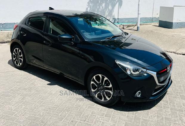 Mazda Demio 2016 Black - thumbnail 4