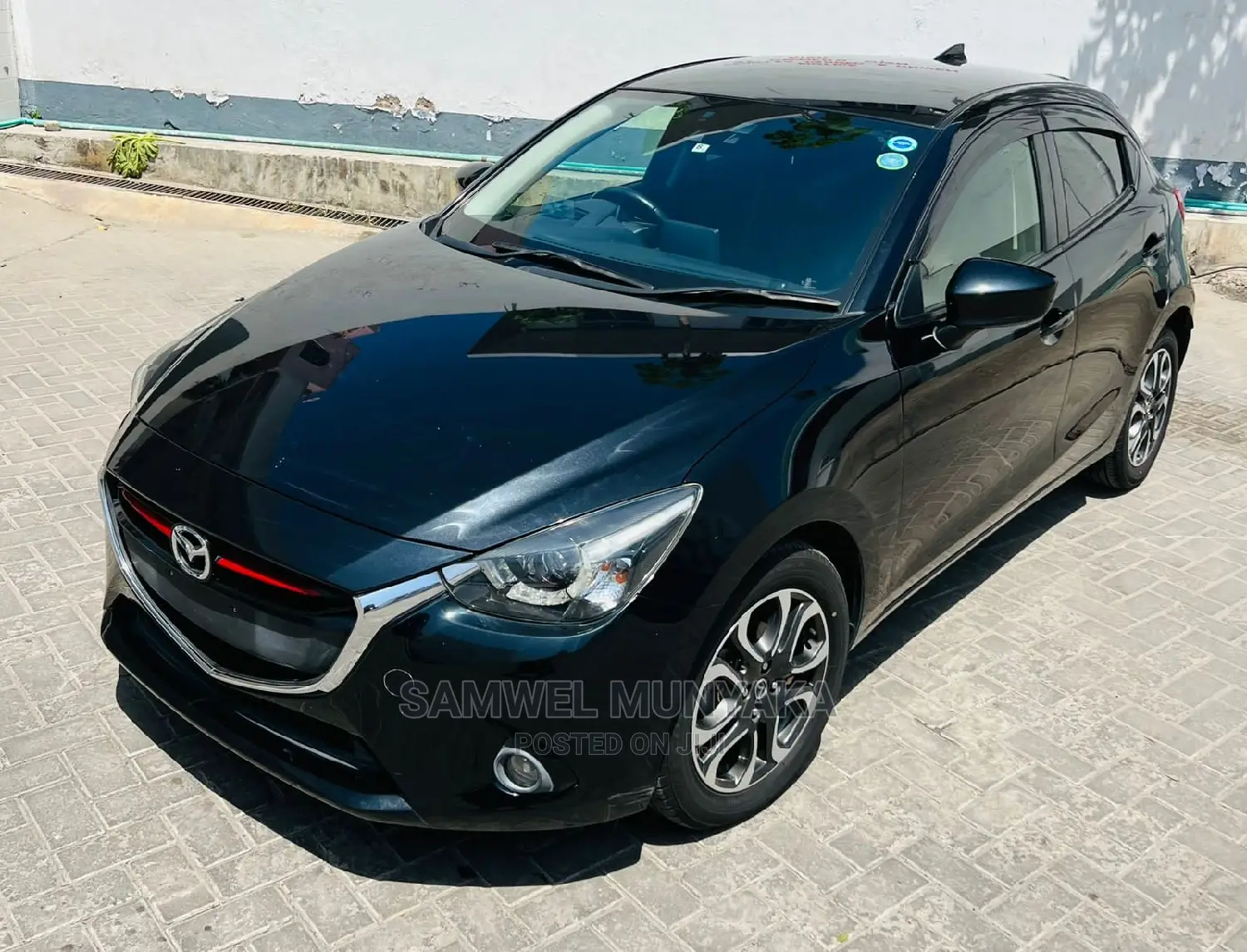 Mazda Demio 2016 Black