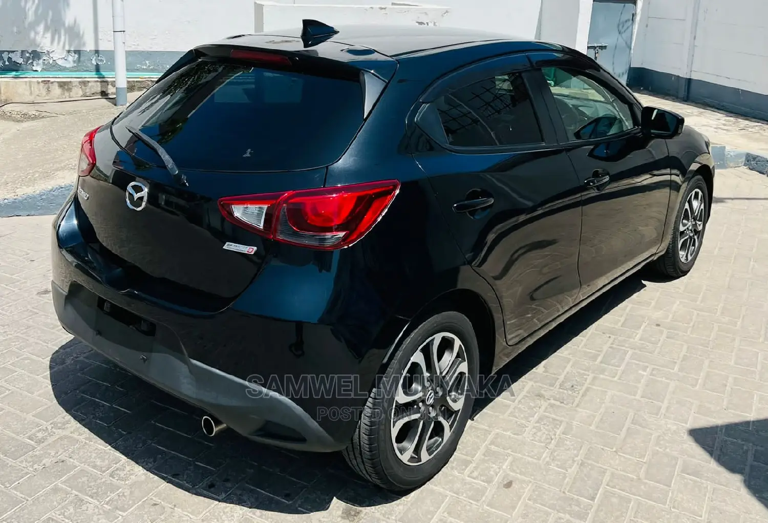 Mazda Demio 2016 Black