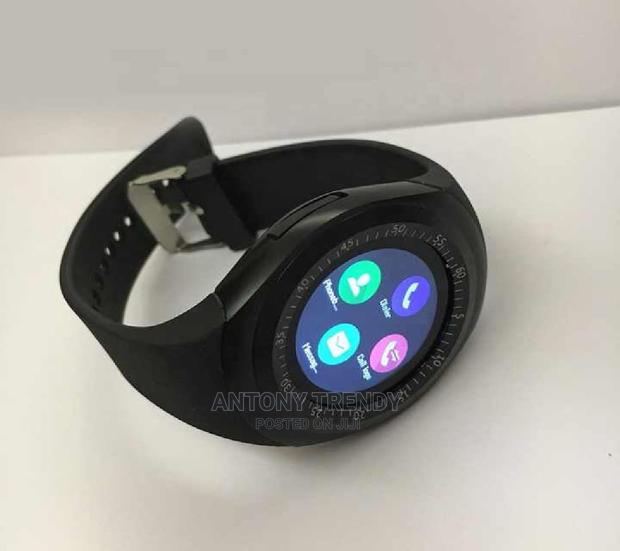 Generic Y1 Smartwatch Phone Call GSM Sim-Card - main view