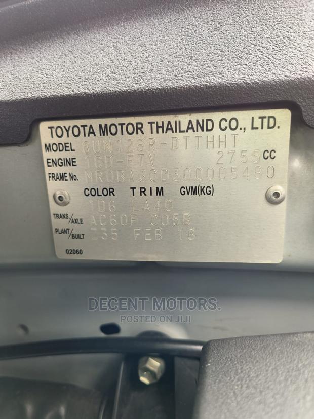 Toyota Hilux 2017 Silver - thumbnail 11