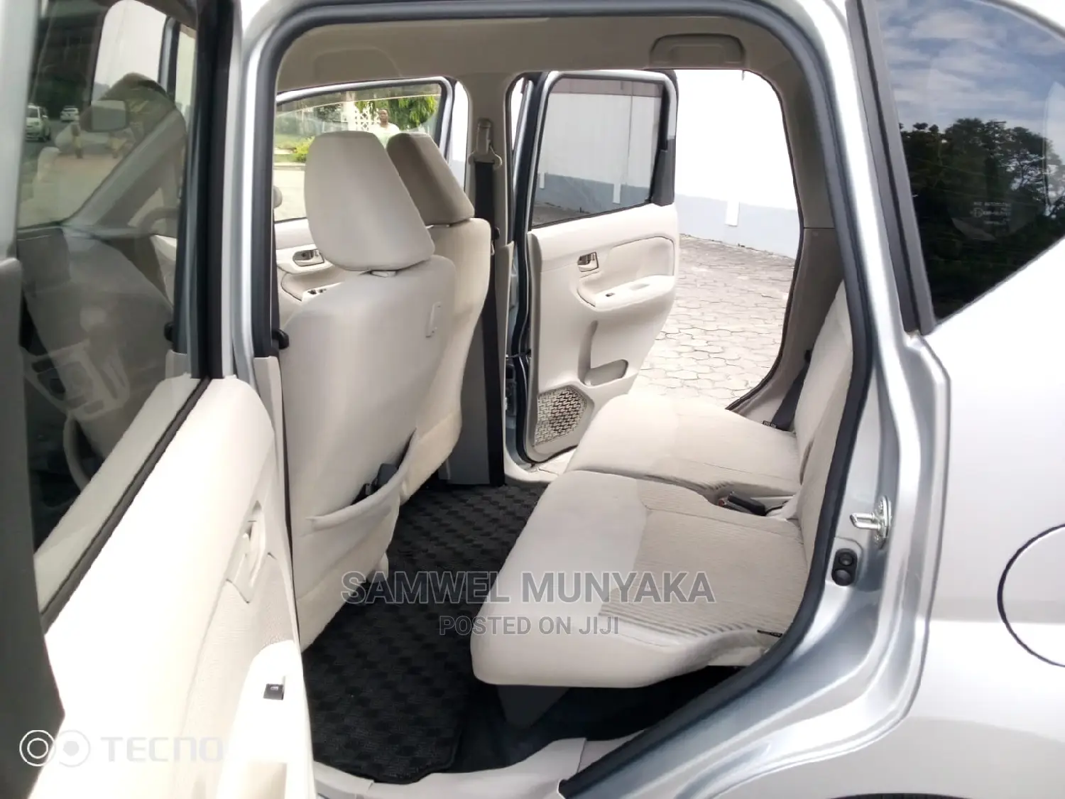 Daihatsu Move 2016 Silver