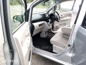 Daihatsu Move 2016 Silver