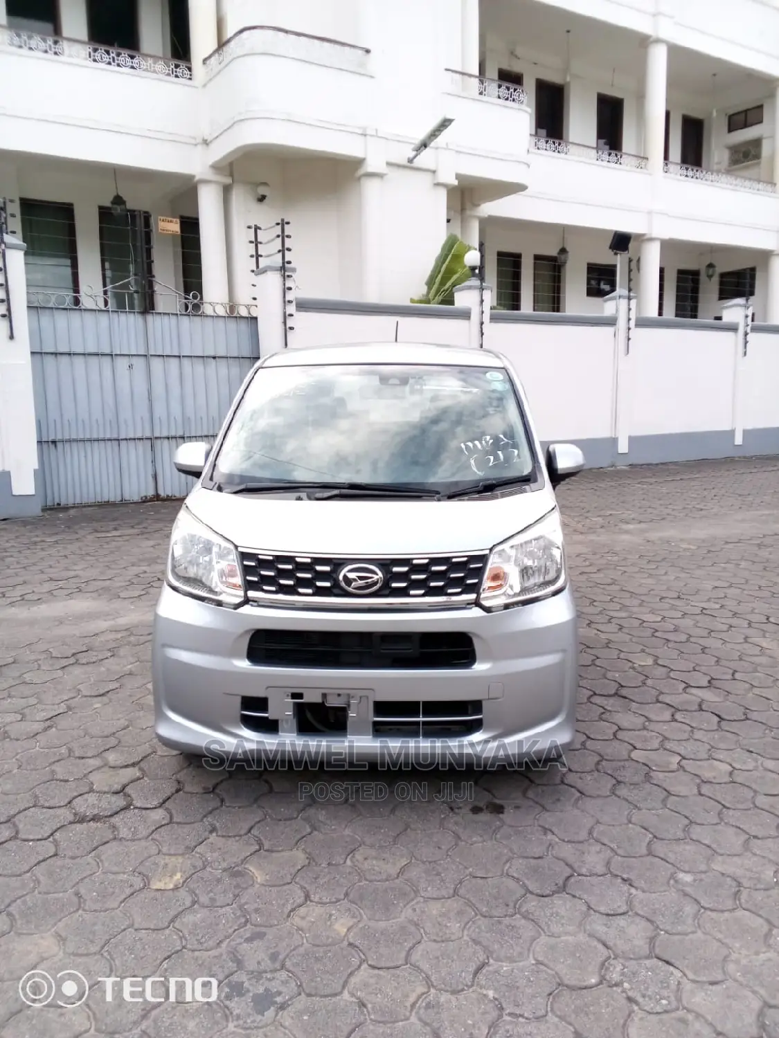 Daihatsu Move 2016 Silver
