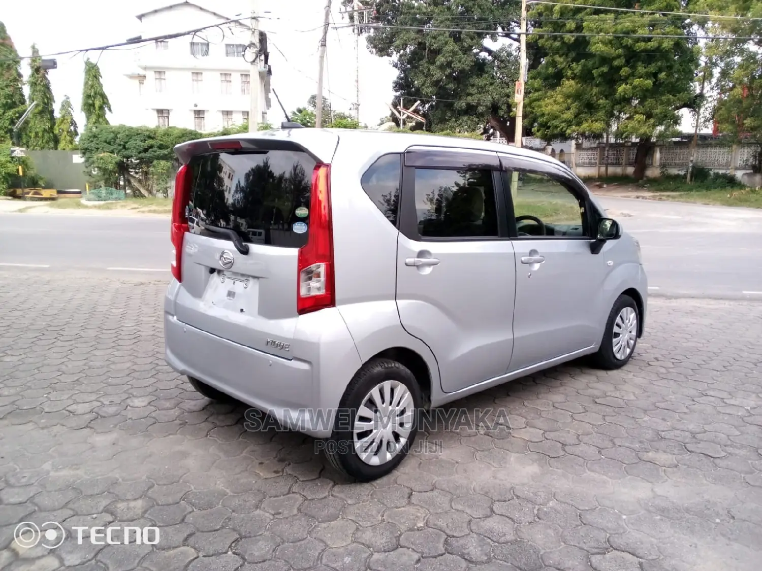 Daihatsu Move 2016 Silver