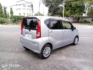 Daihatsu Move 2016 Silver