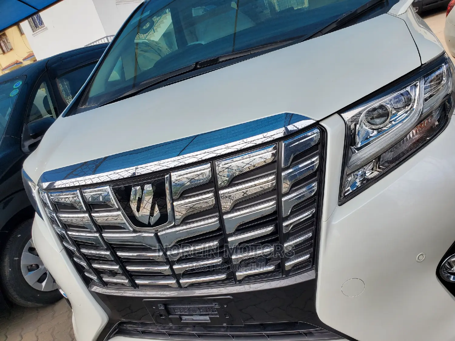 Toyota Alphard 2016 White