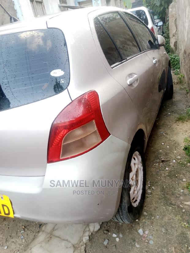 Toyota Vitz 2009 Gray - thumbnail 7