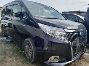 Toyota Esquire 1.8 FWD Hybrid (7 seater) 2016 Blue