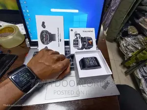 Smart Watch With Bluetooth Headsets