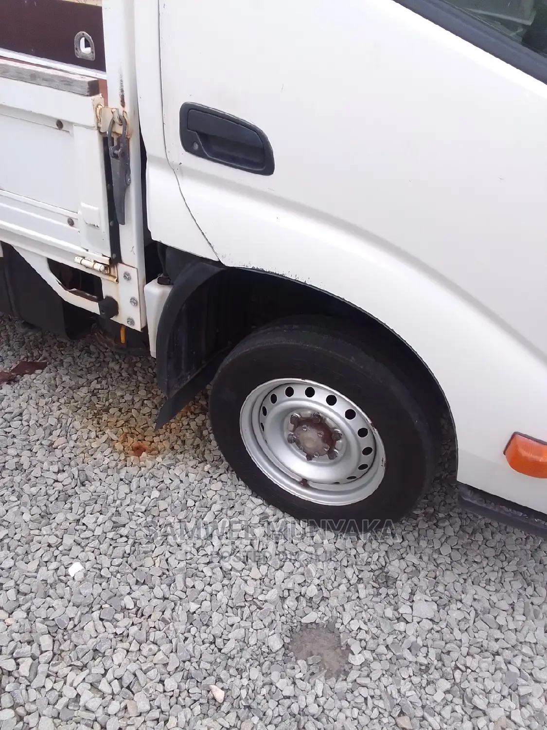 Toyota Dyna 2016 Silver