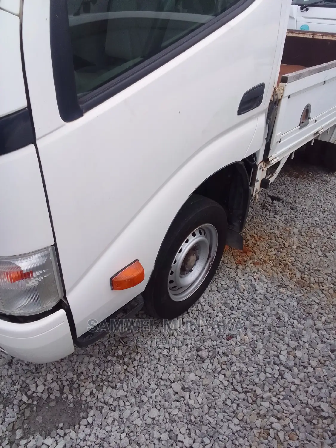 Toyota Dyna 2016 Silver
