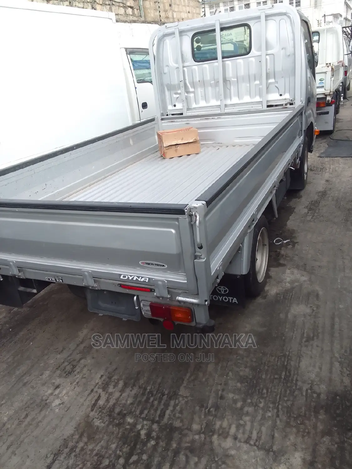 Toyota Dyna 2016 Silver