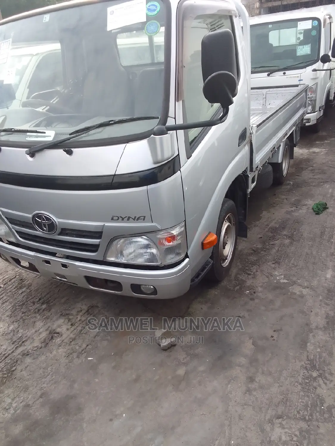 Toyota Dyna 2016 Silver