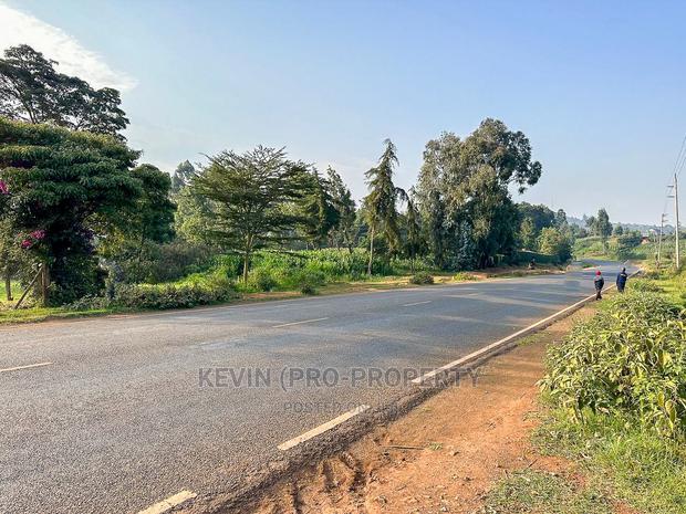 Half Acre Land on Tarmac in Limuru. - thumbnail 3
