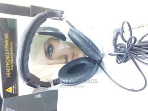 Behringer Headphones Wired - main view
