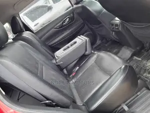 Nissan X-Trail 2016 Red