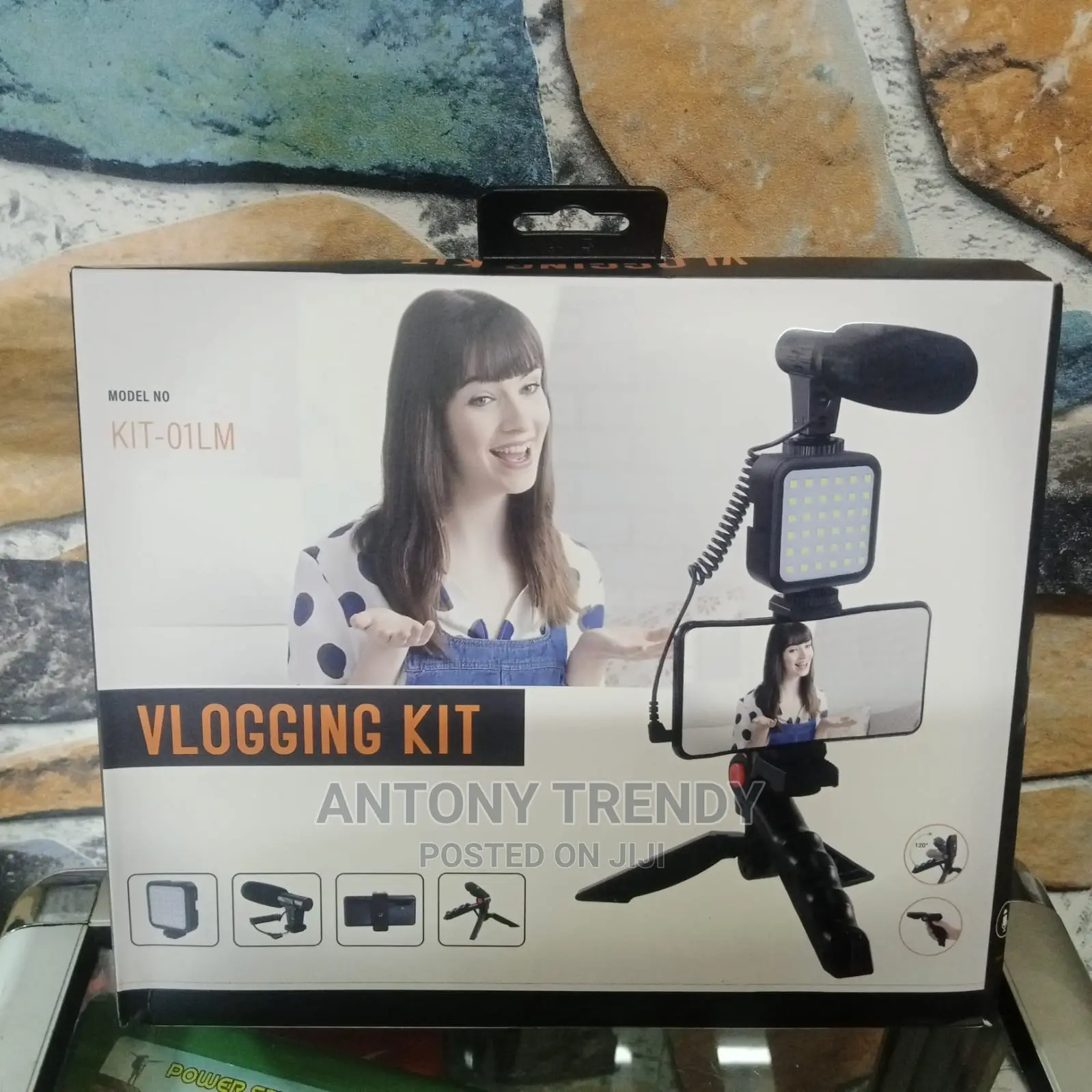 Generic Phone Vlog Video Kit With Height Adjustable Tripod