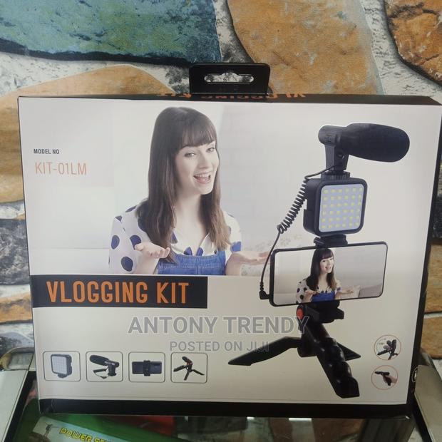 Generic Phone Vlog Video Kit With Height Adjustable Tripod - thumbnail 2