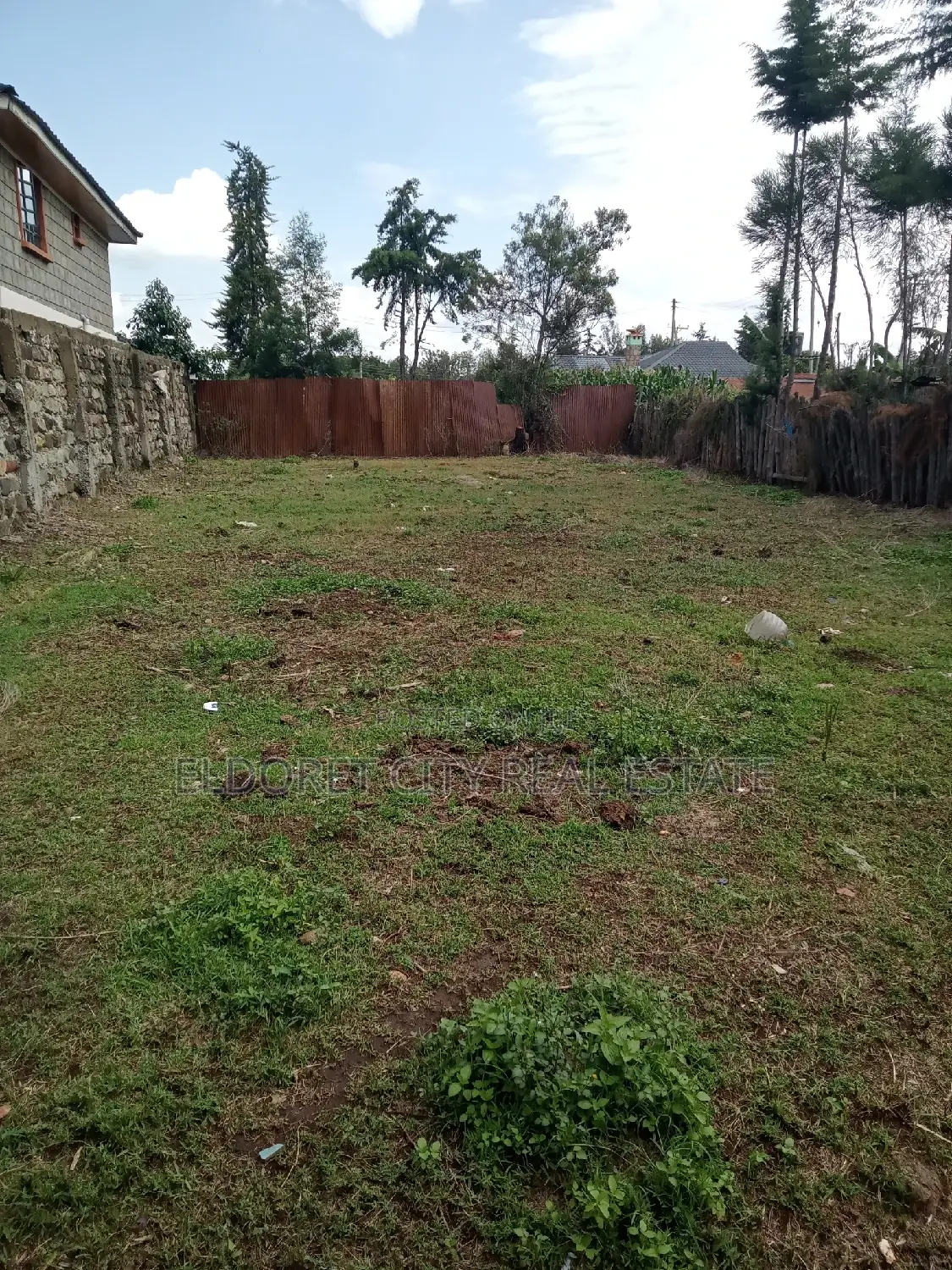 1/8 Plot for Sale Outspan Ideal for Rental