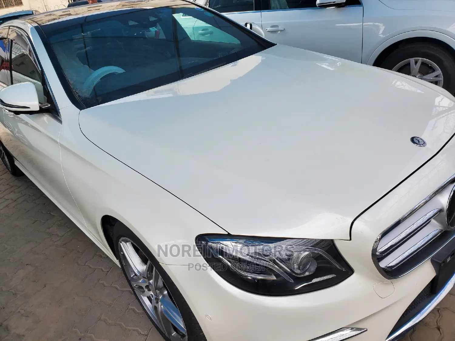 Mercedes-Benz 1420 2016 White