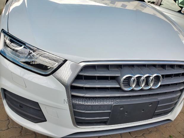 Audi Q3 2016 Off white - thumbnail 2