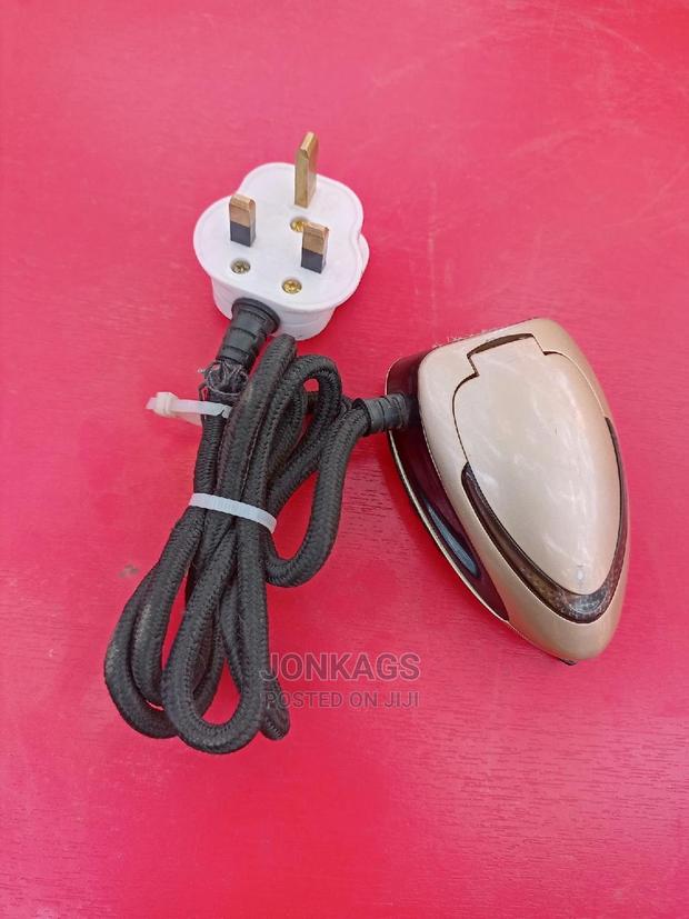 Mini Portable Travel Iron Box - thumbnail 3