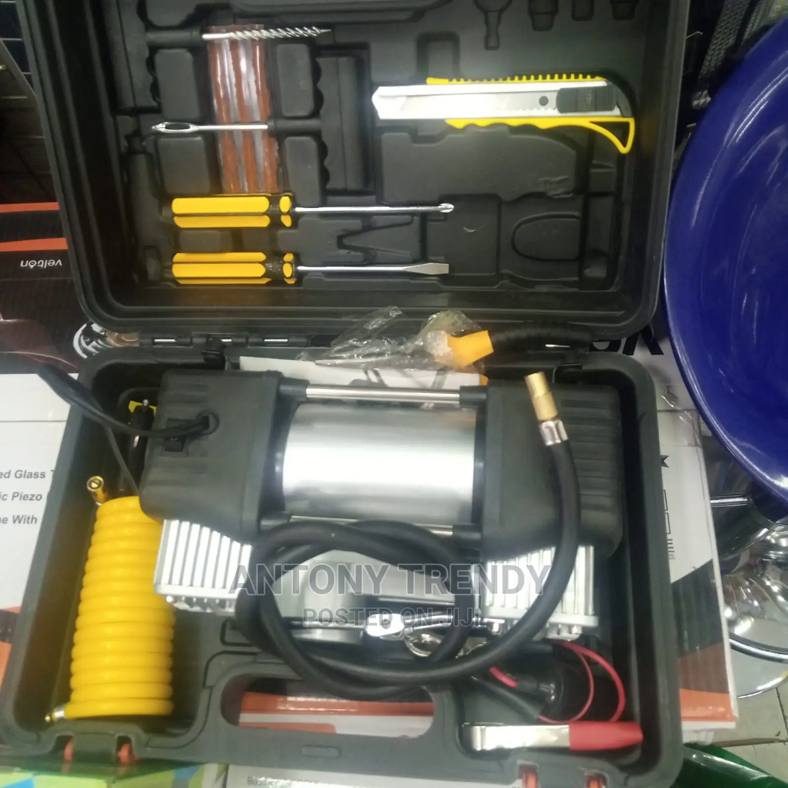 Cylinder DC12V Car Tyre Compressor Pump